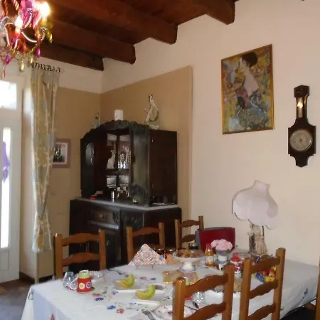 Joli Jardin D'hotes * Bélesta